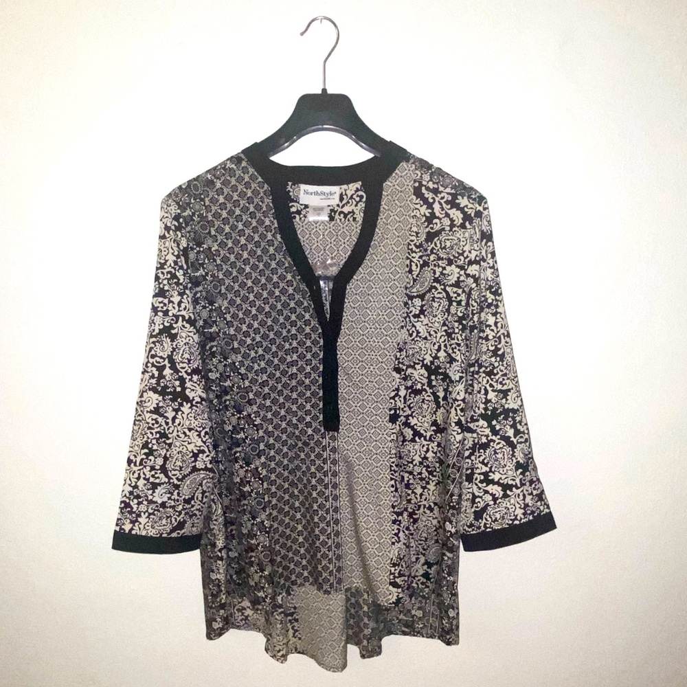 North style black and white detailed flowy blouse